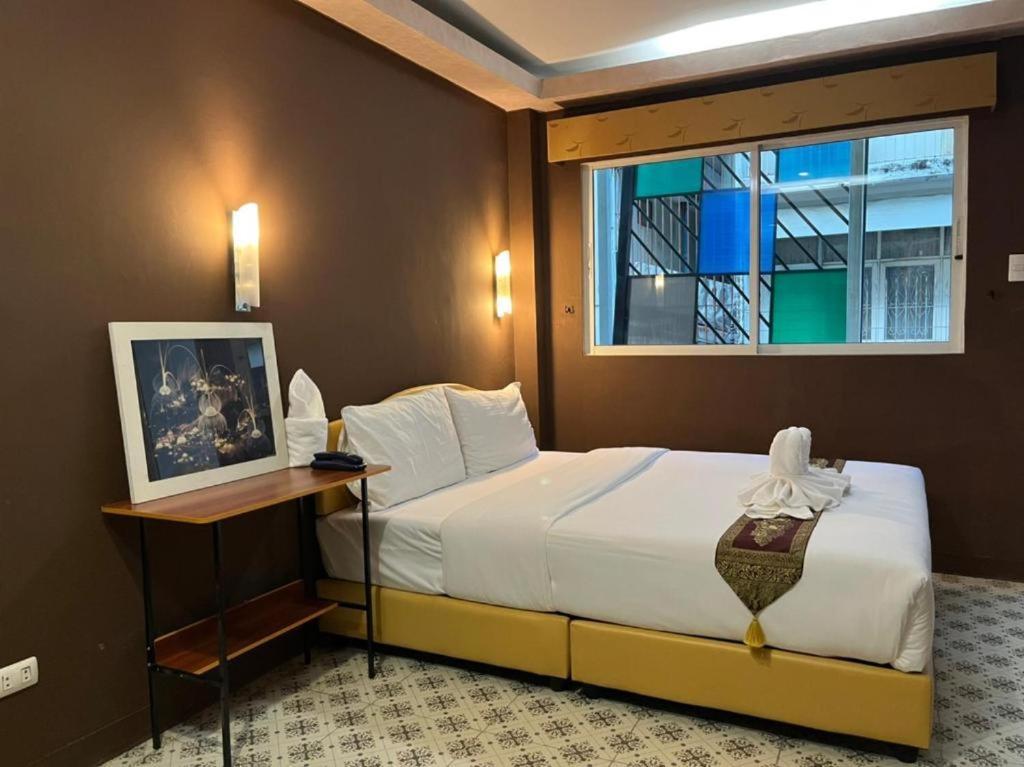 Cozy Rooms Asoke Bangkok Esterno foto